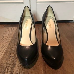 Nine West Black Leather Pumps